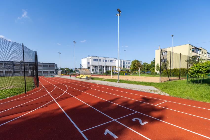 Užliedžių seniūnijos stadionas ir sporto aikštynas 219