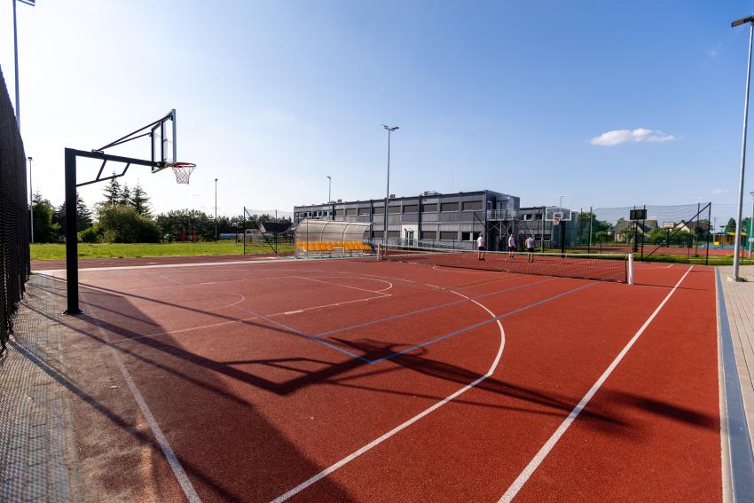 Užliedžių seniūnijos stadionas ir sporto aikštynas 219