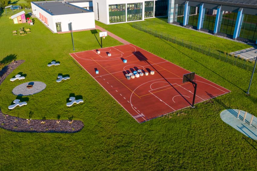 Mastaičių mokyklos - daugiafunkcio centro daugiafunkcė sporto aikštelė 220