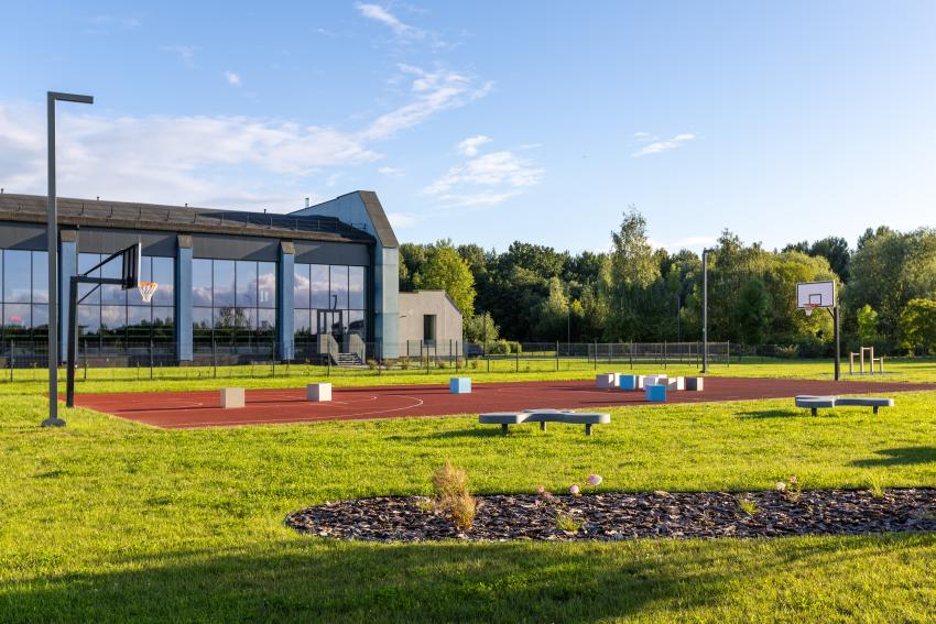 Mastaičių mokyklos - daugiafunkcio centro daugiafunkcė sporto aikštelė 220