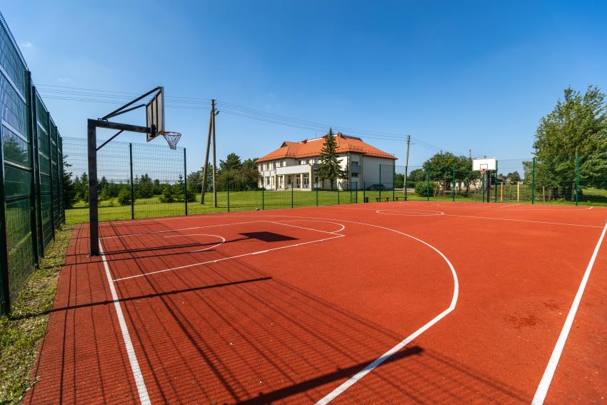 Čekiškės seniūnijos Liučiūnų kaimo daugiafunkcė sporto aikštelė paveiksliukas