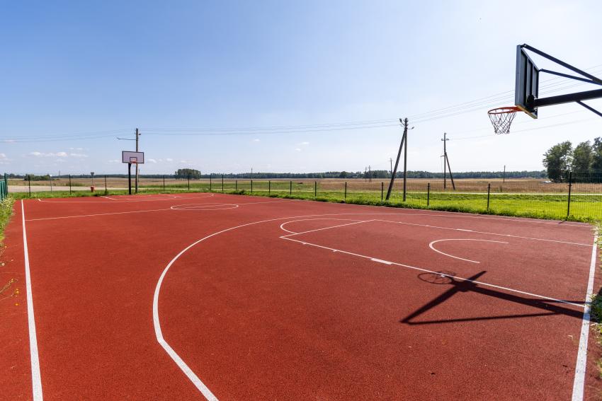 Čekiškės seniūnijos Miškalaukio kaimo daugiafunkcė sporto aikštelė paveiksliukas