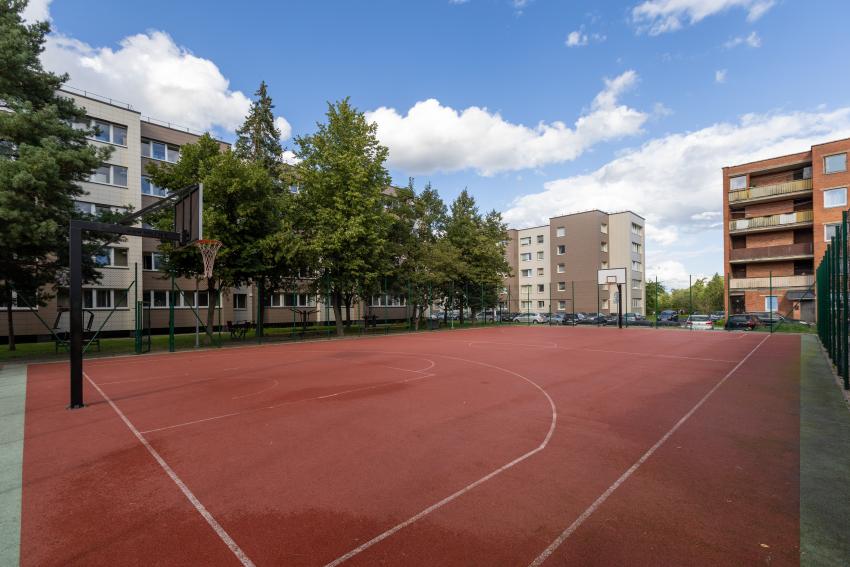 Galiavos seniūnijos daugiafunkcė sporto aikštelė 240