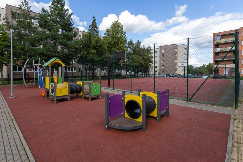 Galiavos seniūnijos daugiafunkcė sporto aikštelė 240