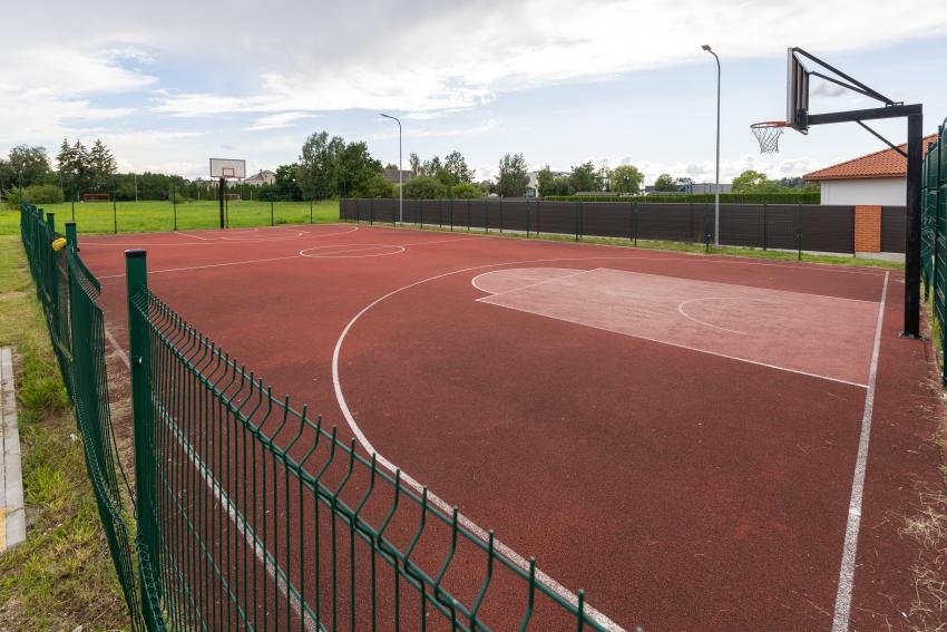Neveronių seniūnijos daugiafunkcė sporto aikštelė 247