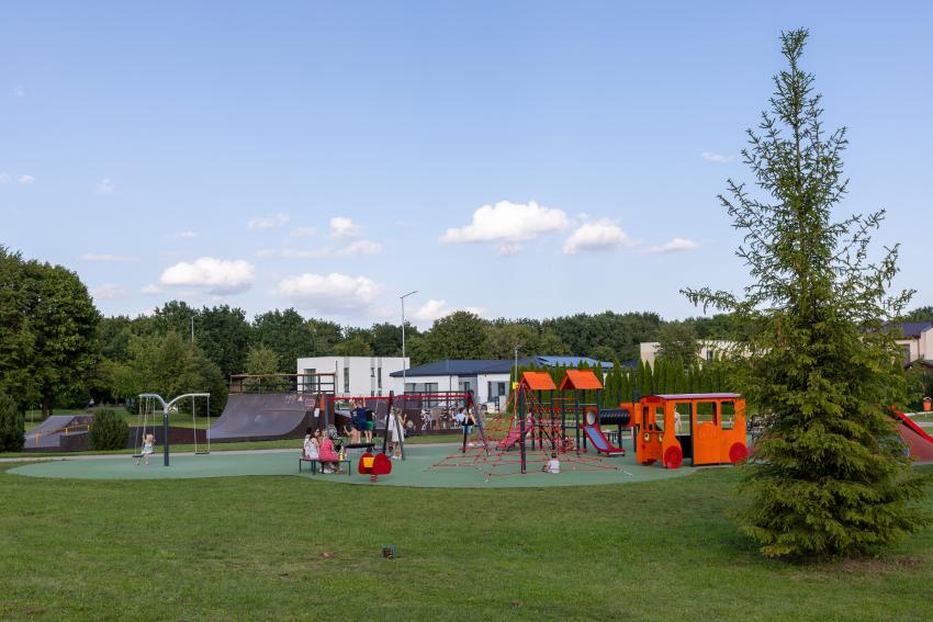 Raudondvario seniūnijos daugiafunkcė sporto aikštelė 249