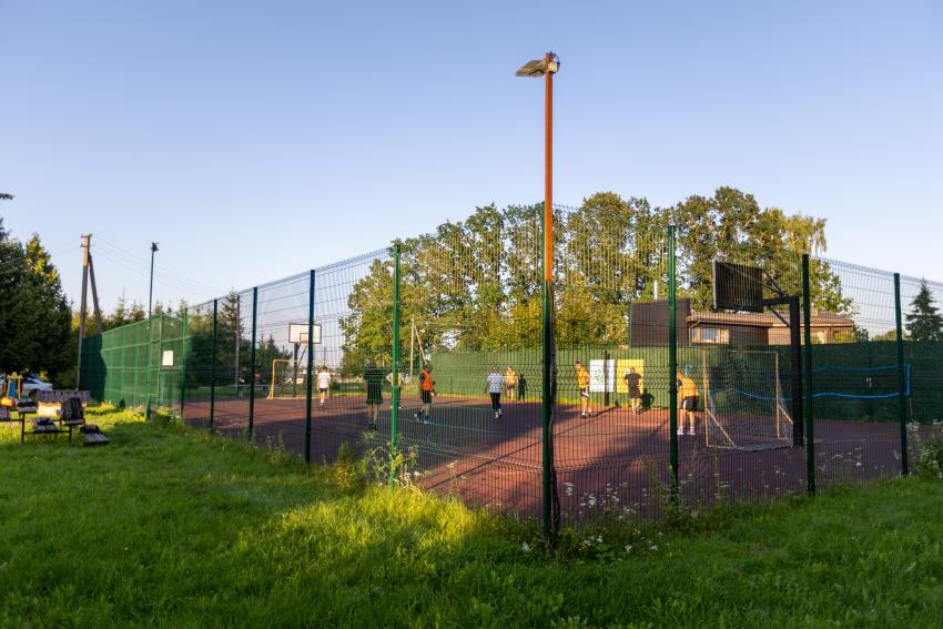 Ringaudų seniūnijos Tabariškių kaimo daugiafunkcė sporto aikštelė 251