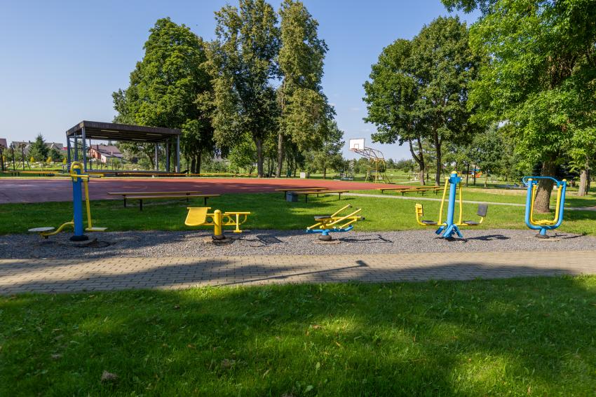 Vandžiogalos seniūnijos daugiafunkcinė sporto aikštelė 257