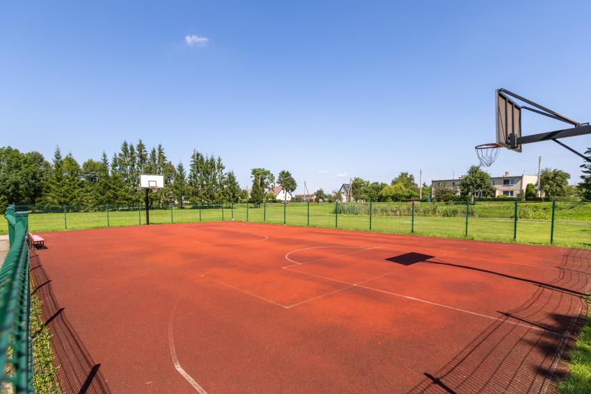 Vilkijos apylinkių seniūnijos Saulėtekių kaimo daugiafunkcė sporto aikštelė paveiksliukas