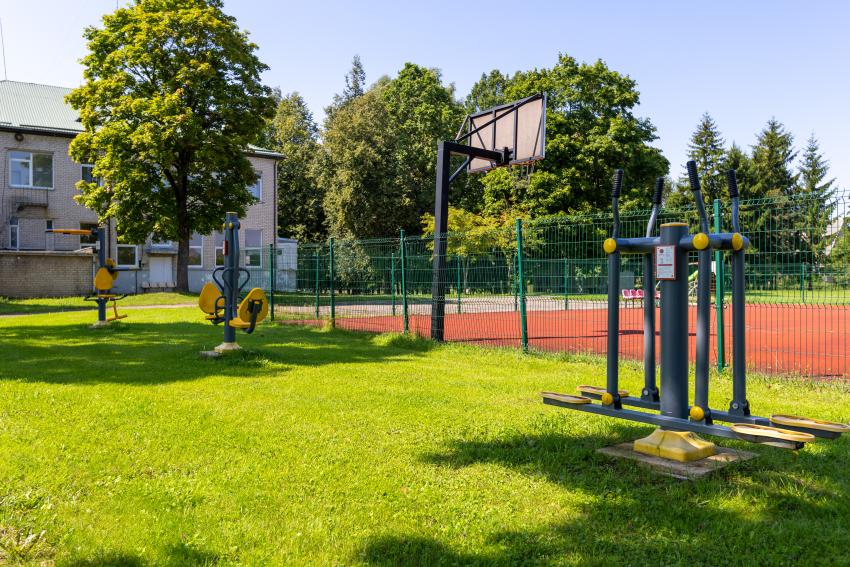 Vilkijos apylinkių seniūnijos Saulėtekių kaimo daugiafunkcė sporto aikštelė 259