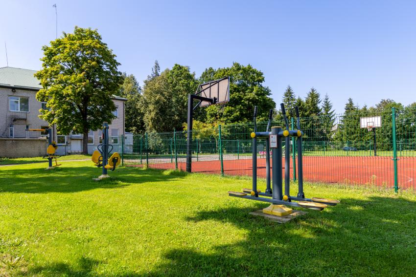 Vilkijos apylinkių seniūnijos Saulėtekių kaimo daugiafunkcė sporto aikštelė 259