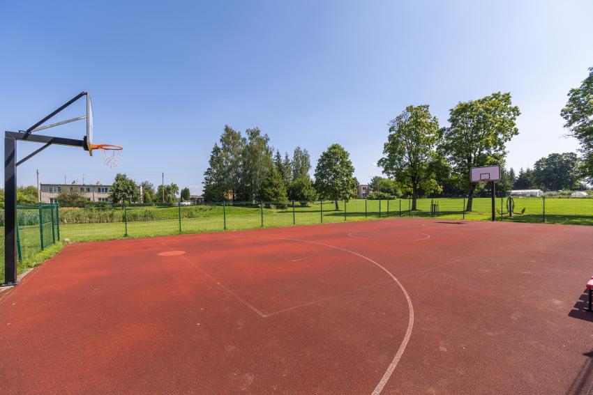Vilkijos apylinkių seniūnijos Saulėtekių kaimo daugiafunkcė sporto aikštelė 259