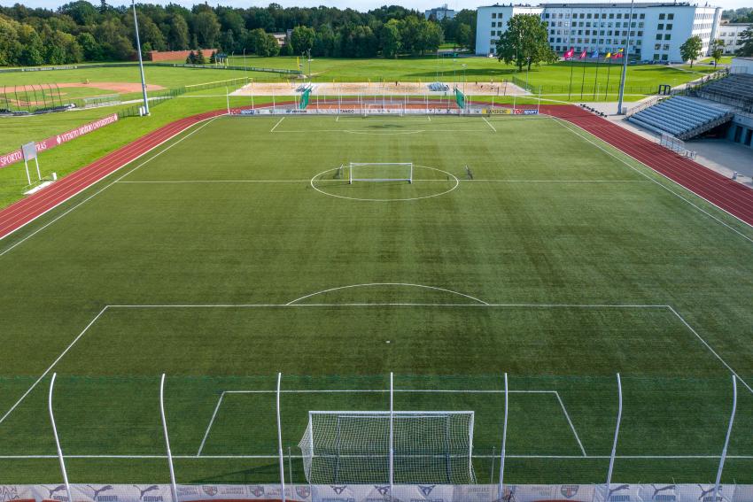 VDU Prezidento Valdo Adamkaus sporto centro stadionas ir sporto aikštynas 270